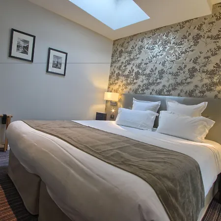 Chamar Hotel